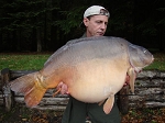 Carp Fishing Catch Report - 2 Buffallo grills, golden bollocks and the missing pirate Carp Fishing Catch Report - 2 Buffallo grills, golden bollocks and the missing pirate